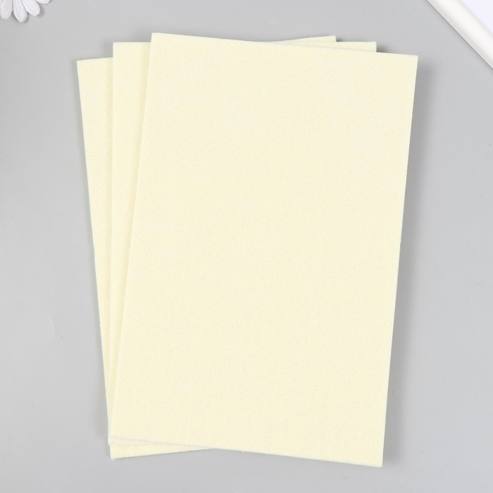 Фетр жёсткий 5 мм Фетр жёсткий 5 мм "Кремовый" набор 3 листов формат А4