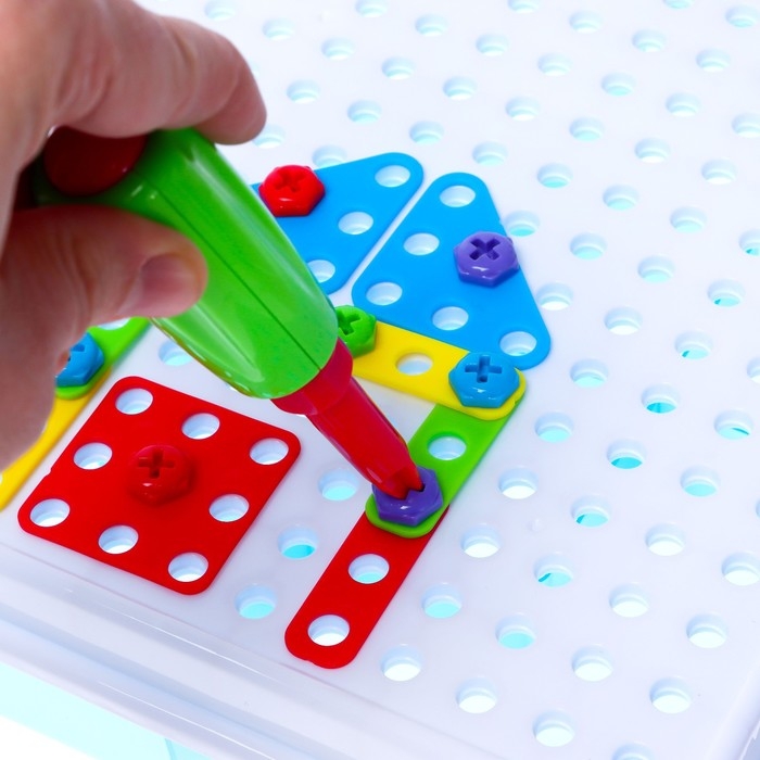 Конструктор «Болтовая мозаика: Транспорт», с отвёрткой и основанием, 96 деталей Конструктор «Болтовая мозаика: Транспорт», с отвёрткой и основанием, 96 деталей