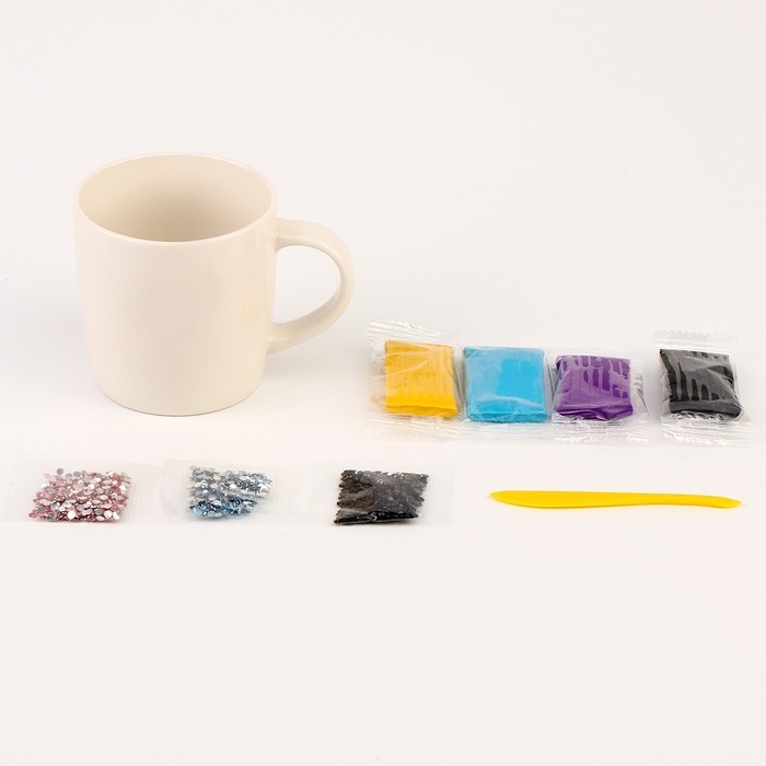 Набор для декора кружки полимерной глиной. Лепка на кружке «Бабочка», со стразами Набор для декора кружки полимерной глиной. Лепка на кружке «Бабочка», со стразами