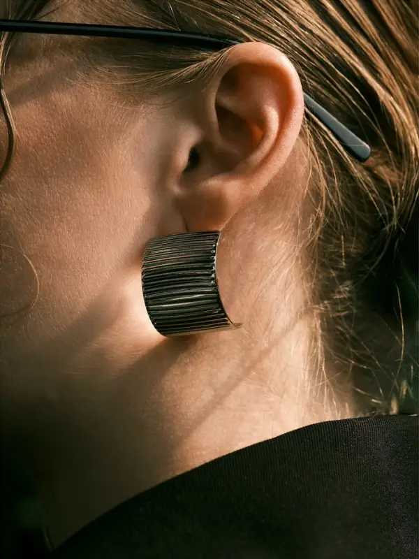 Серьги металл &laquo;Дуга&raquo;, тренд, цвет серебро