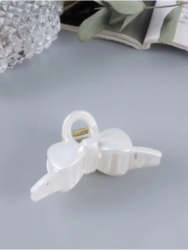 Крабик для волос «Глянец», бантик дуга, 8 см, белый Крабик для волос «Глянец», бантик дуга, 8 см, белый