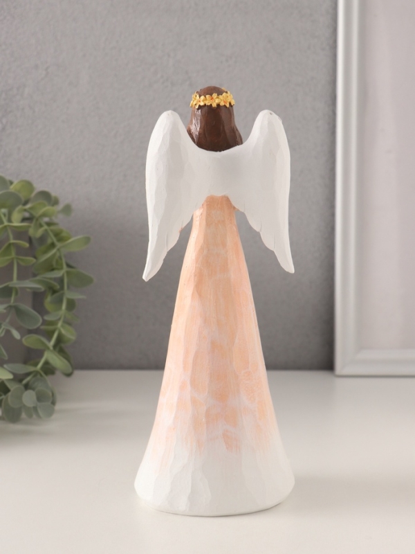 Сувенир полистоун "Девушка-ангел в персиковом платье с букетом тюльпанов" 8,5х6х21,5 см