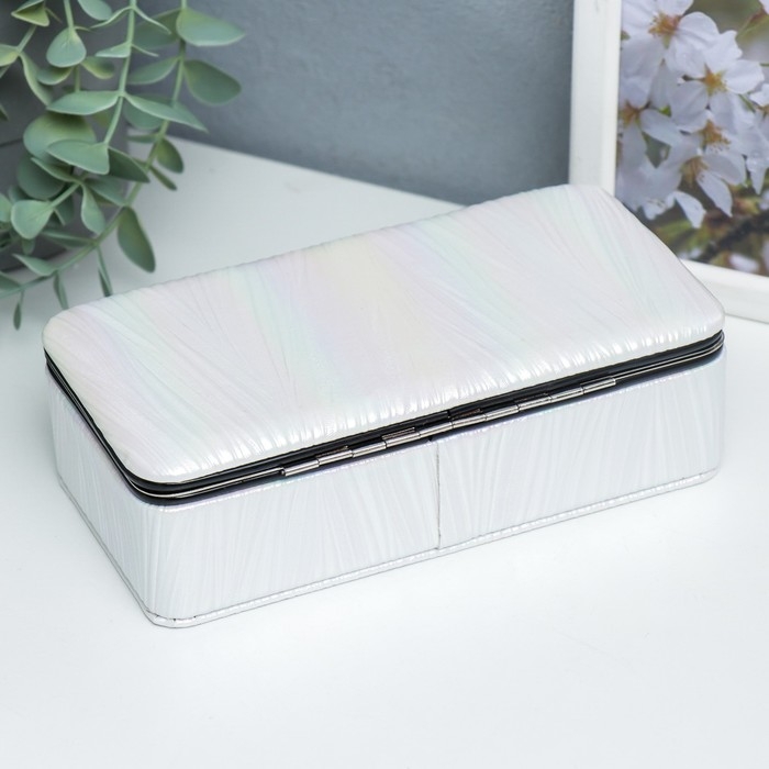 Шкатулка кожзам для украшений Шкатулка кожзам для украшений "Полосы.Текстура. Белые переливы" 6х9,8х18,5 см