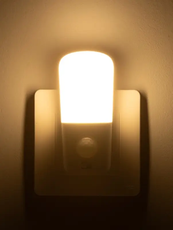 Ночник СТАРТ NL 2LED &laquo;Комета&raquo;, 1 Вт, датчик движения, 3000К, 9.5&times;4&times;2.5/6.5 см, белый