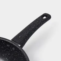 Сковорода Доляна Black Rock, d=22 см, ручка софт тач, антипригарное покрытие, чёрная