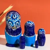 Матрешка дерево &laquo;Русская красота&raquo;, синий платок, 18 см, 5 кукольная, ручная роспись