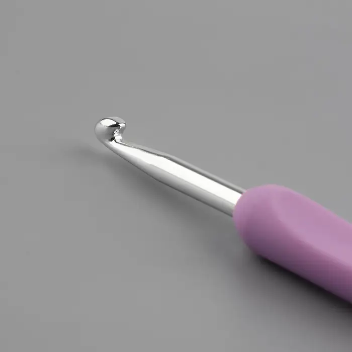 Крючок для вязания, с пластиковой ручкой, d=5 мм, 14 см, сиреневый Крючок для вязания, с пластиковой ручкой, d=5 мм, 14 см, сиреневый