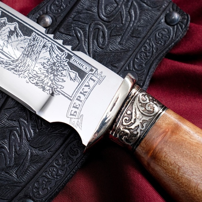 Нож кавказский, туристический Нож кавказский, туристический "Беркут" с ножнами, гардой, сталь - 40х13, 15 см