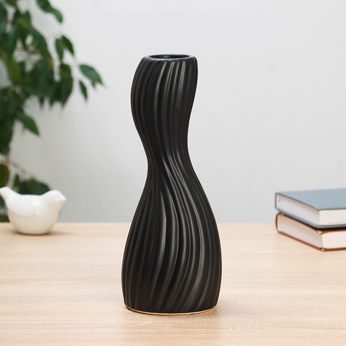 Ваза керамика настольная Ваза керамика настольная "Финли" 25х9,5 см, чёрный