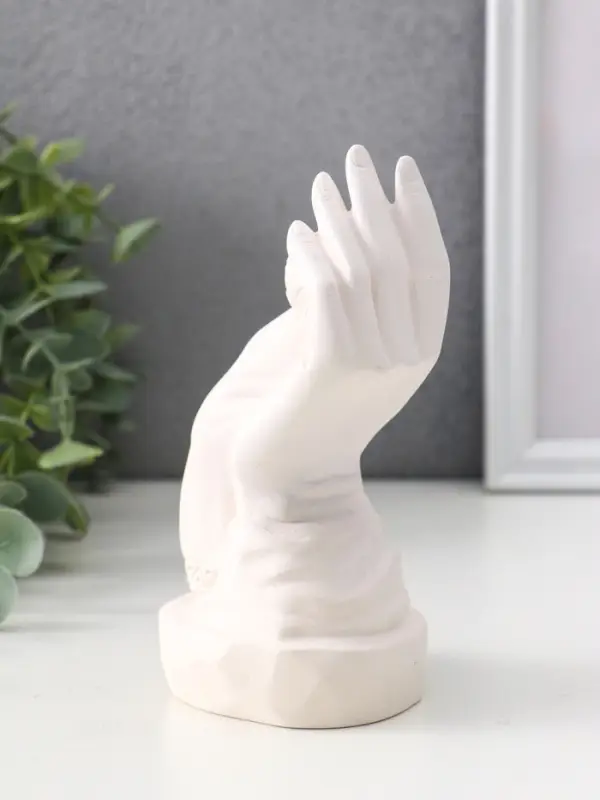 Фигура "Нежность на ладоне" 15 см, белый