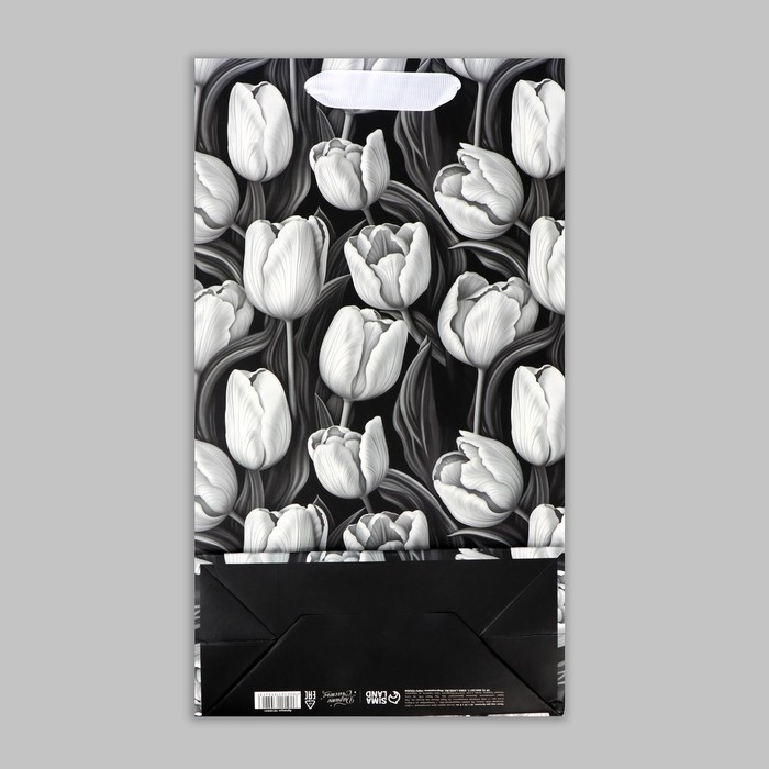 Пакет подарочный под две бутылки, упаковка, Tulip, тиснение, 35 х 20 х 9 см Пакет подарочный под две бутылки, упаковка, Tulip, тиснение, 35 х 20 х 9 см