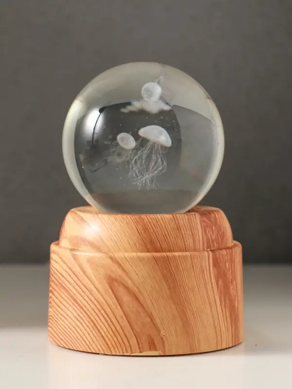 Сувенир стекло свет Сувенир стекло свет "Шар. Медузы" 6хLED шар d=6 см, крутится, USB 7х7х10 см