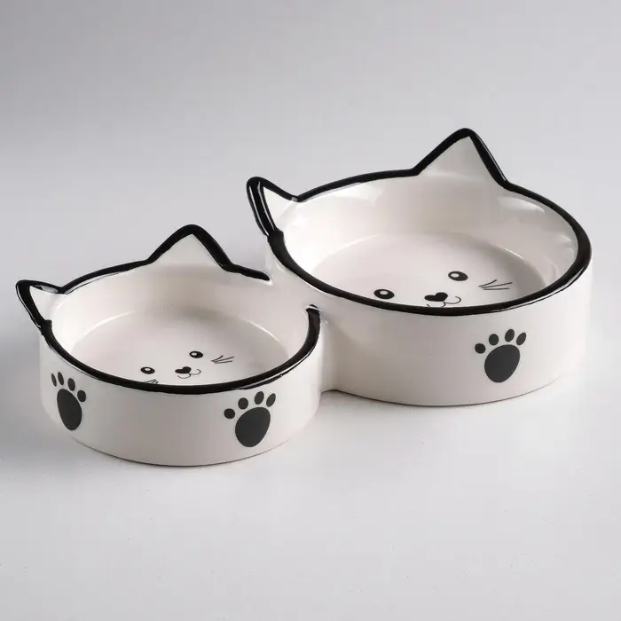 Миска двойная &laquo;Кошачье семейство&raquo;, 40/60 мл, 19&times;10.5&times;3.5 см, керамика, белая, чёрная