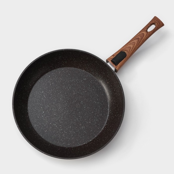 Сковорода кованая Magistro Granit, d=28 см, съёмная ручка soft-touch, антипригарное покрытие, индукция, цвет чёрный Сковорода кованая Magistro Granit, d=28 см, съёмная ручка soft-touch, антипригарное покрытие, индукция, цвет чёрный