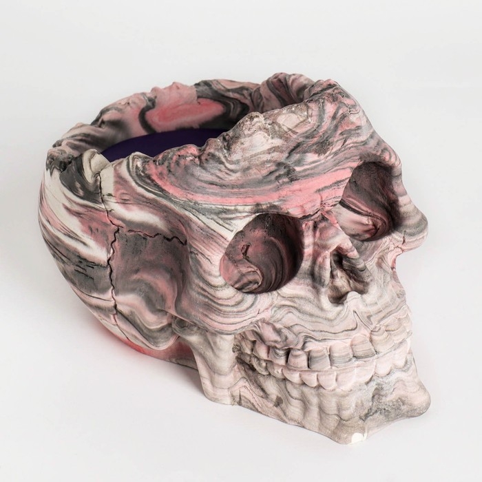 Свеча фигурная ароматическая в бетоне  Свеча фигурная ароматическая в бетоне "Череп", 14х11 см, фиолетовый, черника