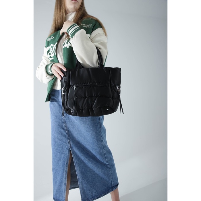 Сумка-тоут на молнии, 3 наружных кармана, длинный ремень, цвет чёрный