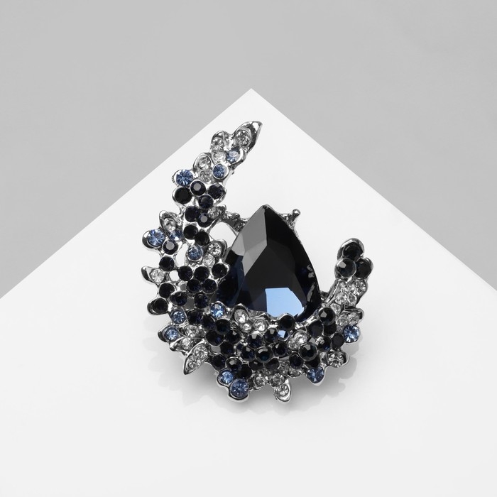 Брошь «Императрица» полумесяц, цвет бело-синий в серебре Брошь «Императрица» полумесяц, цвет бело-синий в серебре