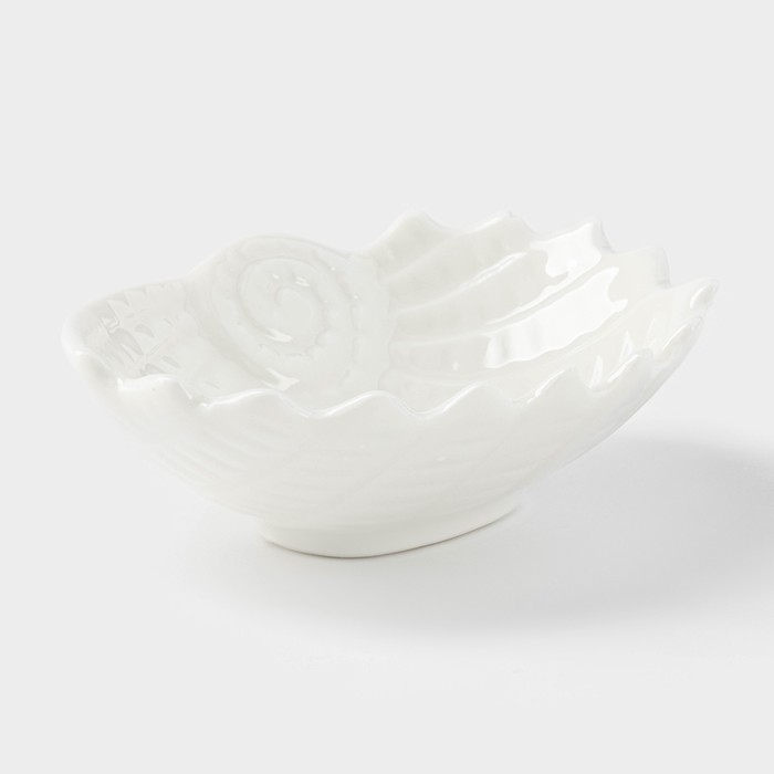 Блюдо керамическое «Ракушка», 9×7×3 см, цвет белый Блюдо керамическое «Ракушка», 9×7×3 см, цвет белый