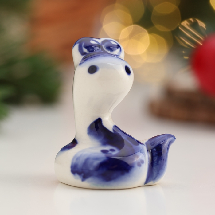 Новый год. Сувенир символ года  Новый год. Сувенир символ года "Змея Пупс", вид 2, гжель, 4 см