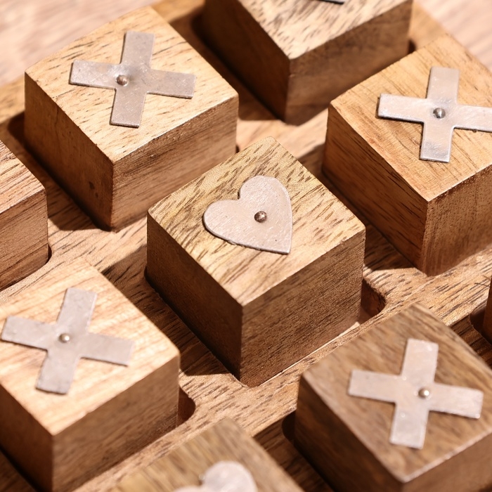 Игра настольная  Игра настольная "Крестики-нолики" 12х12х3 см, манговое дерево