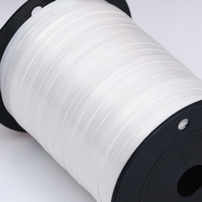 Лента для декора и подарков, белый, 0,5 см х 250 м Лента для декора и подарков, белый, 0,5 см х 250 м