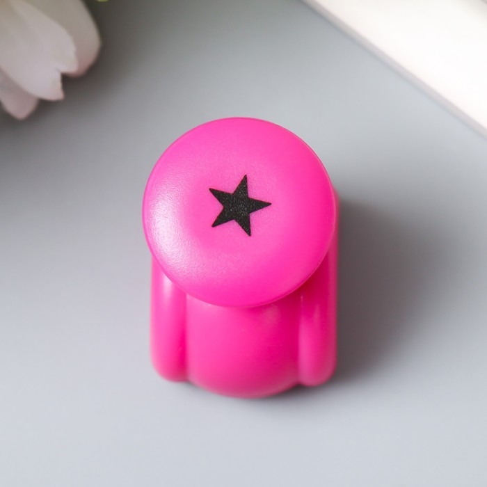 Дырокол фигурный кнопка Дырокол фигурный кнопка "Звёздочка" d=1 см 4,3х4х3 см МИКС