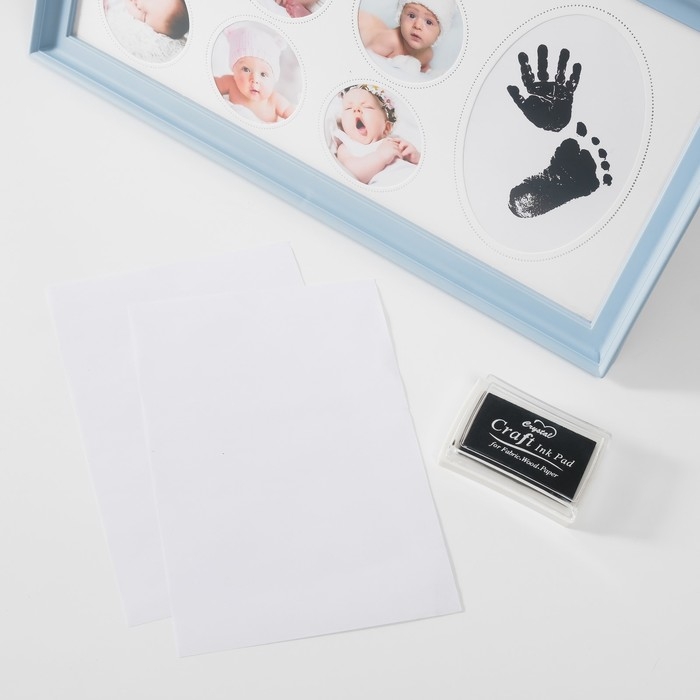 Фоторамка пластик на 6 фото 6х6 см  Фоторамка пластик на 6 фото 6х6 см "Маленький ангел" голубая 2х38х20 см