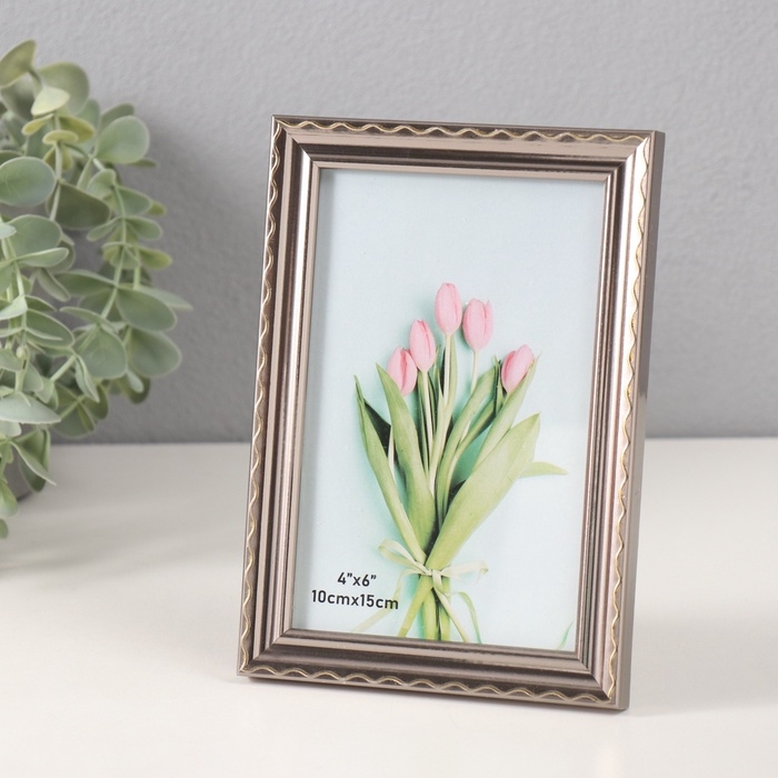 Фоторамка пластик 10х15 см Фоторамка пластик 10х15 см "Волнистая линия на серебре" 1,3х12х17 см