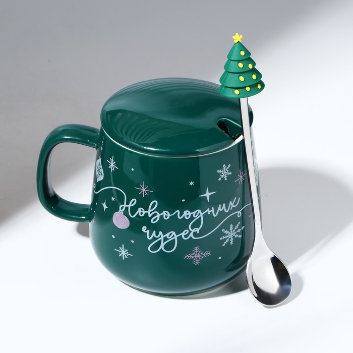Новый год. Кружка керамическая с ложкой &laquo;Новогодних чудес&raquo;, 350 мл, цвет зелёный