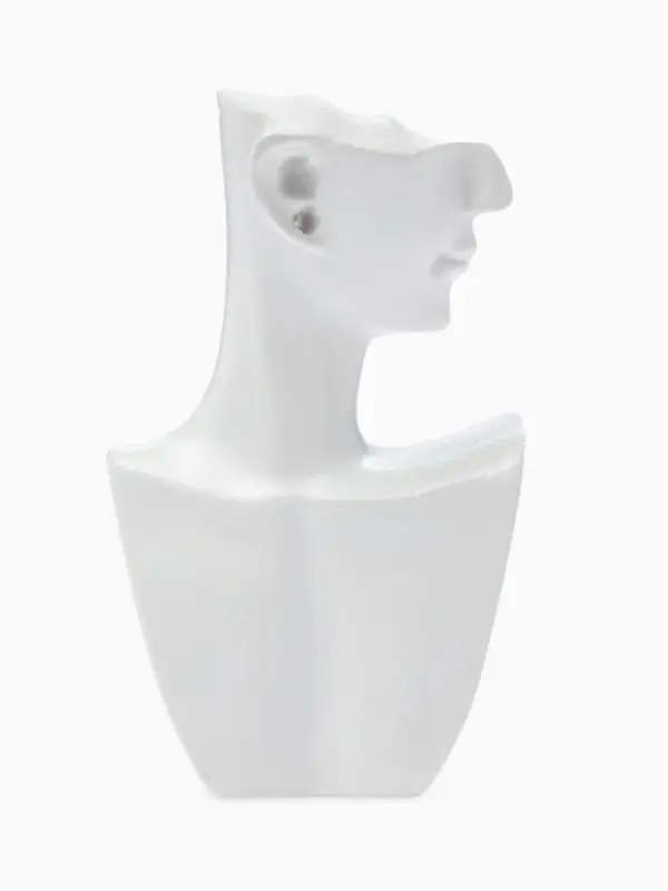 Бюст для украшений &laquo;Пол-лица&raquo;, мини, отверстие под серьгу, 6.6&times;6.8&times;11 см, белый