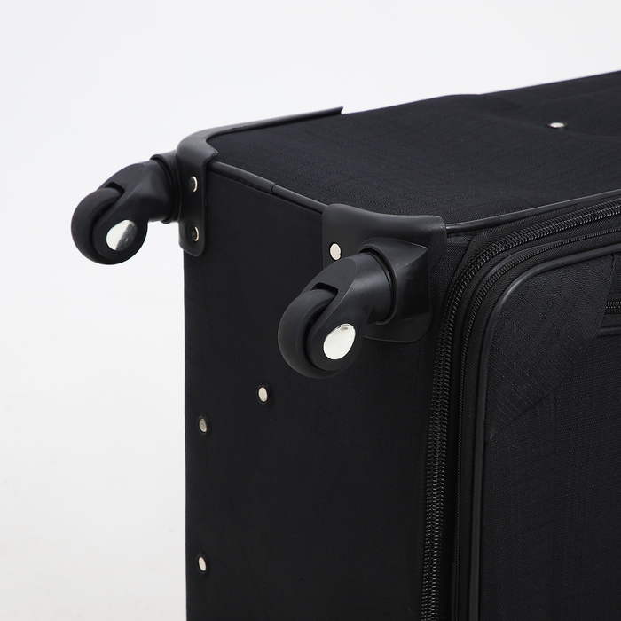 Чемодан большой 95 л (L), отдел на молнии, с расширением, кодовый замок, 4 колеса, 2 наружных кармана, цвет чёрный Чемодан большой 95 л (L), отдел на молнии, с расширением, кодовый замок, 4 колеса, 2 наружных кармана, цвет чёрный