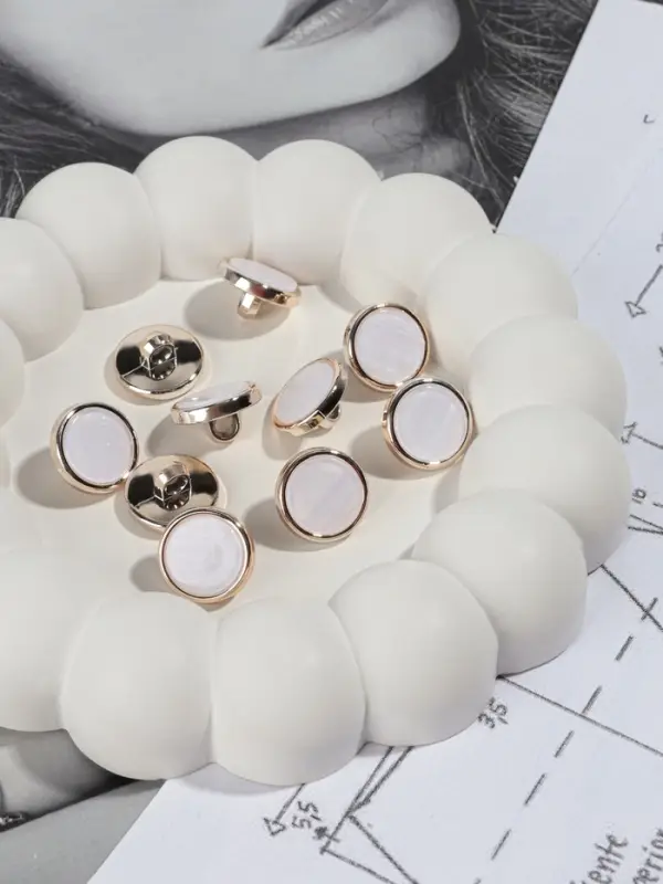 Пуговицы на ножке, пластиковые, d=15 мм, набор 10 шт., белые