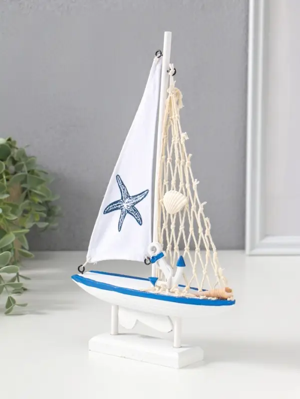 Сувенир дерево "Парусник с морской звездой на парусе" бело-синий 16,5х4,5х27,5 см