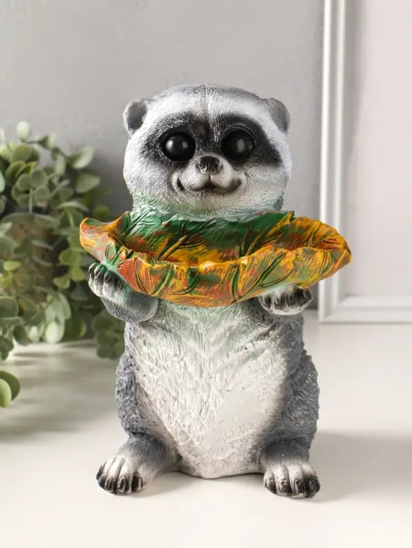 Копилка для денег с подставкой для мелочей &laquo;Енот&raquo;, полистоун, 26&times;17&times;19 см