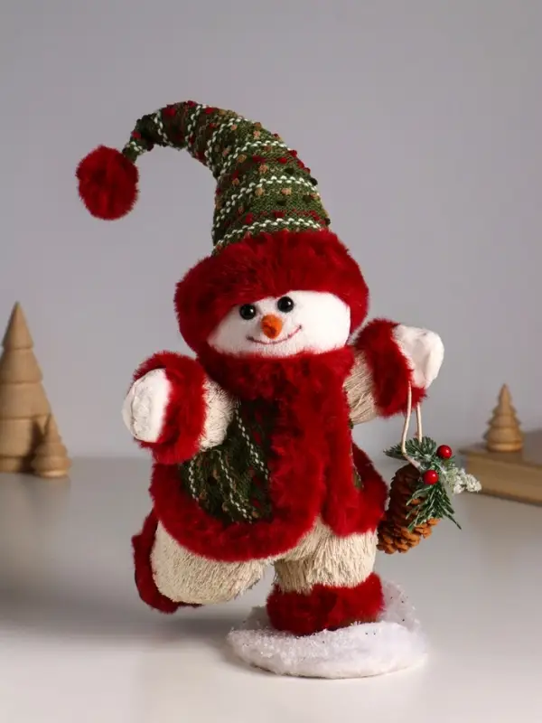 Декор  Декор "Снеговик в кафтане с мехом и колпаке. с шишкой" 19х17х40 см