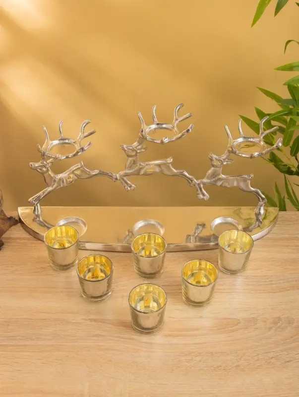 Сувенир Сувенир "Северные олени" 51х11,5х21,5 см, алюминий