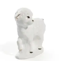 Фигурка декоративная &laquo;Белый ягнёнок на полянке&raquo;, керамика, 6.5&times;2.5&times;7 см