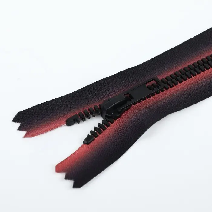 Молния «Трактор», №5, неразъёмная, замок автомат, 18 см, красная, чёрная Молния «Трактор», №5, неразъёмная, замок автомат, 18 см, красная, чёрная