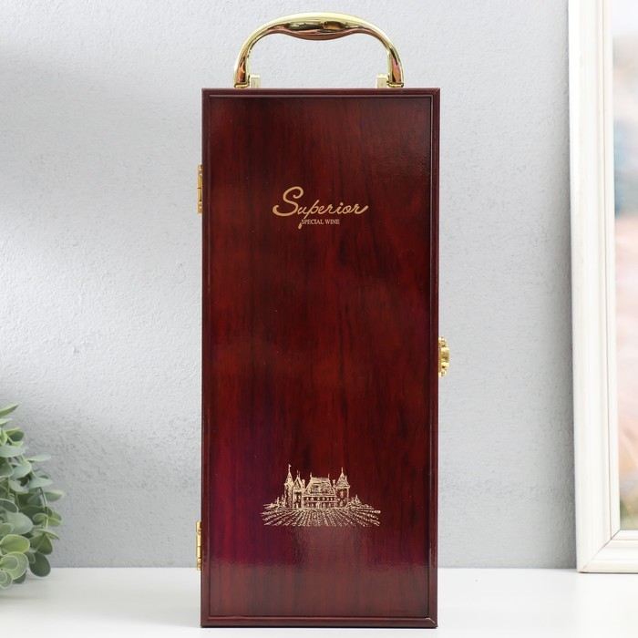 Шкатулка подарочная под бутылку «Герб: корона и львы», дерево, красный, 3 предмета, 15×11×35 см