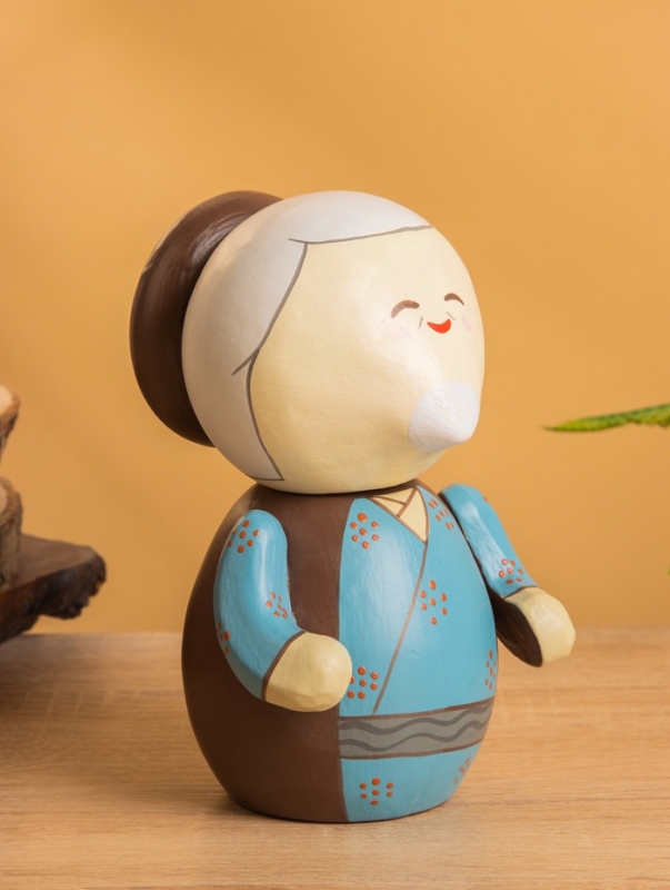 Деревянная кукла кокеши «Бабушка Аки», 11×10×17 см Деревянная кукла кокеши «Бабушка Аки», 11×10×17 см