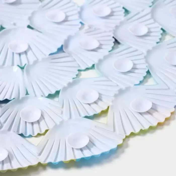 Коврик противоскользящий в ванну Доляна &laquo;На дне океана&raquo;, на присосках, 37&times;67 см