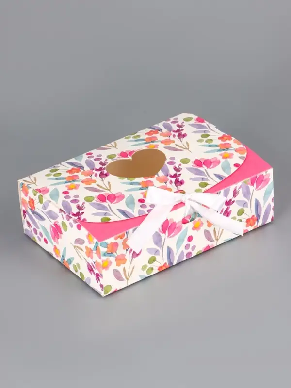 Подарочная коробка сборная с окном &laquo;Розовые цветы&raquo;, 16.5&times;11, 5&times;5 см