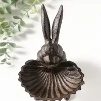 Сувенир чугун подставка, кормушка для птиц "Заяц с ракушкой" 14х11,5х16,5 см