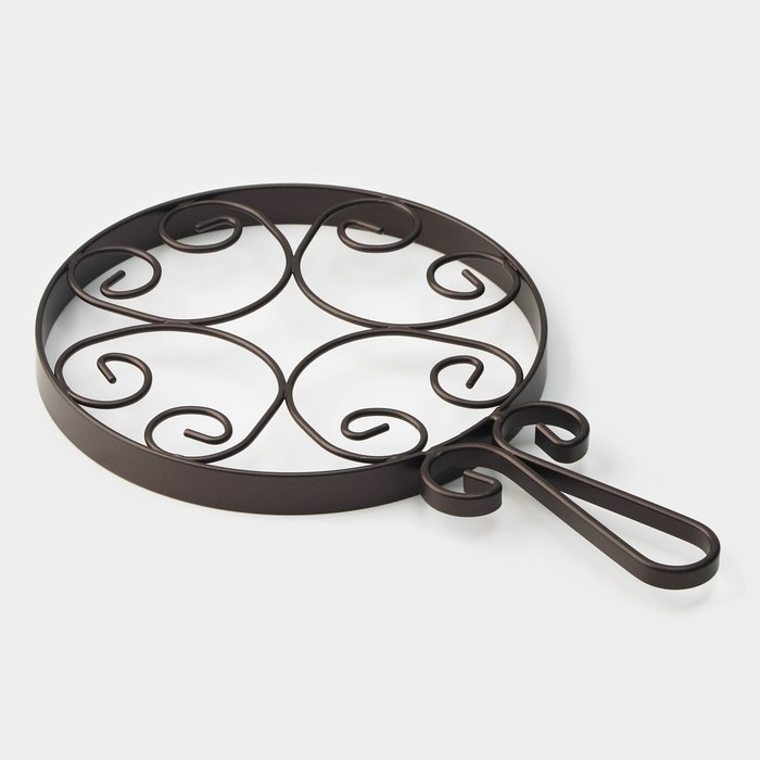 Подставка под горячее на ножках с ручкой Доляна «Сердца», 25,5×16,3 см, цвет коричневый Подставка под горячее на ножках с ручкой Доляна «Сердца», 25,5×16,3 см, цвет коричневый