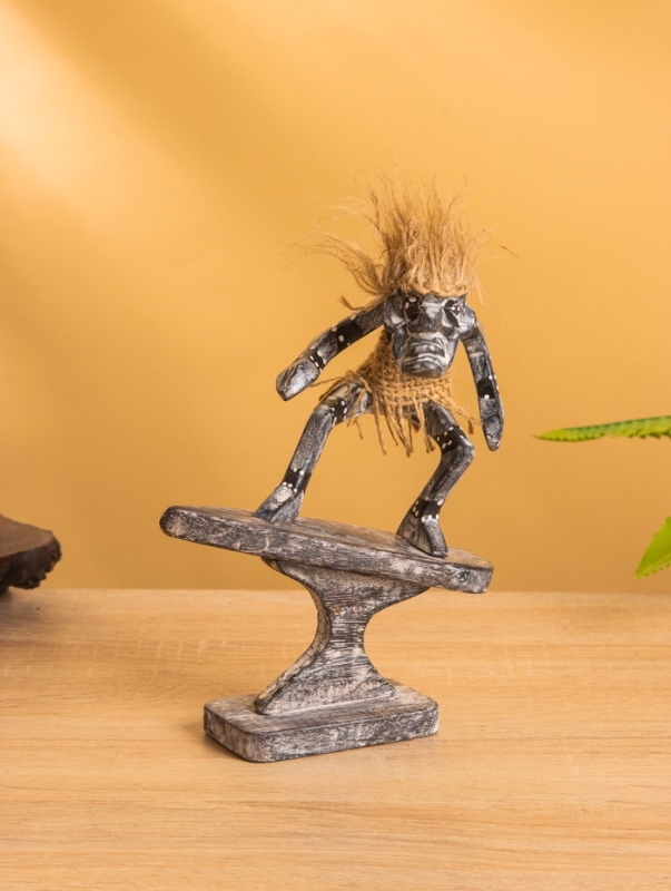 Сувенир Сувенир "Абориген серфигист" дерево, 14х7х17 см