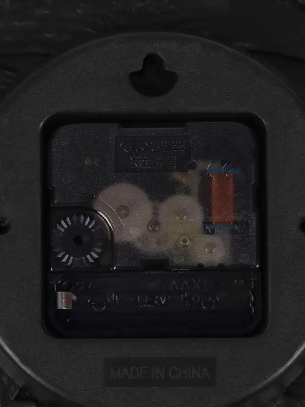 Часы настенные интерьерные &laquo;Инструменты&raquo;, бесшумные, плавный ход, d=16 см, 37&times;37 см, от батарейки 1&times;АА