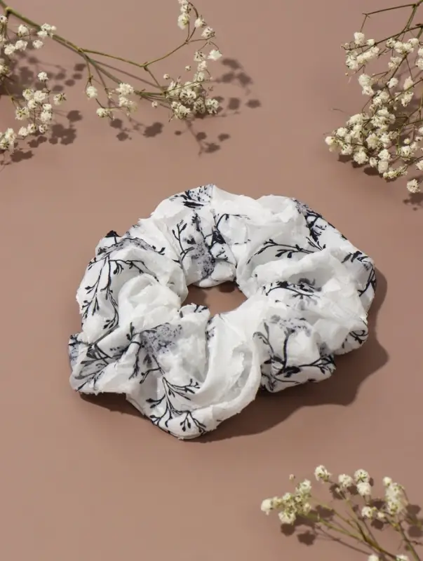 Резинка для волос QF &laquo;Орбита&raquo;, весенний стиль, 13 см, чёрно-белая