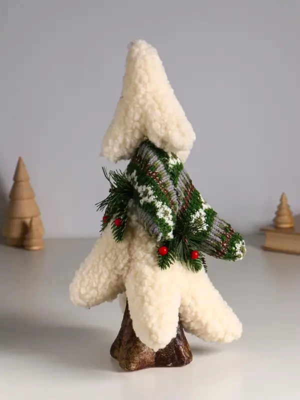 Декор  Декор "Вязаная ель с ягодками" 15х15х33 см