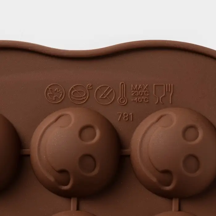 Форма для конфет и шоколада Доляна &laquo;Шарик смайл&raquo;, силикон, 20&times;10 см, 15 ячеек, коричневая