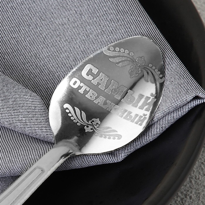 Ложка чайная с гравировкой «Лучший из лучших», на подарочной открытке, 3 х 14 см. Ложка чайная с гравировкой «Лучший из лучших», на подарочной открытке, 3 х 14 см.